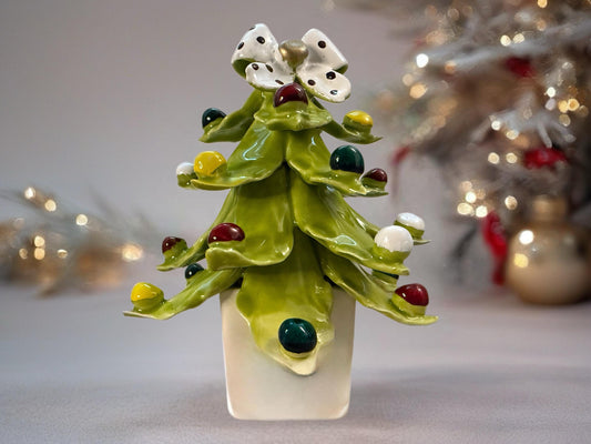 Alberello verde con palline colorate e frase personalizzata