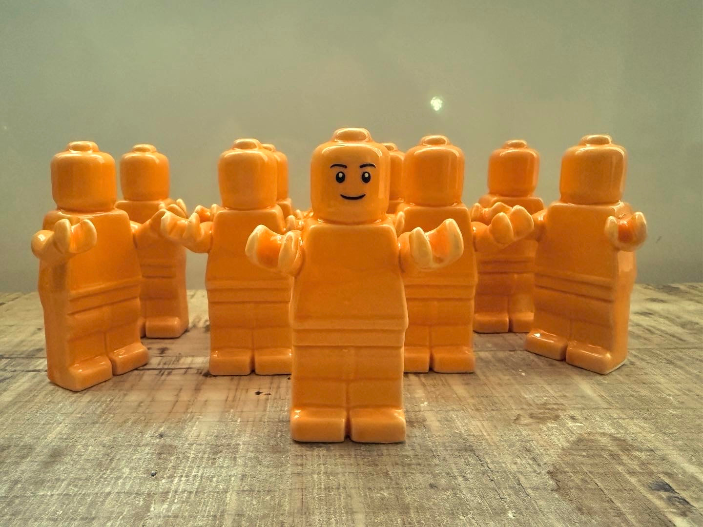 Omino colorato arancione